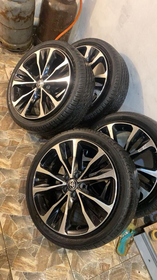 السلام عليكم
للبيع ويلات قياس 17 ختم تويوتا كندي

ملاحظة: الويلات وياها تايرات، لكن ما أعرف حالتهم شلون، لذلك البيع على الويل فقط واللي يريد يفحص التايرات بنفسه.

للاستفسار واتساب:
***********
