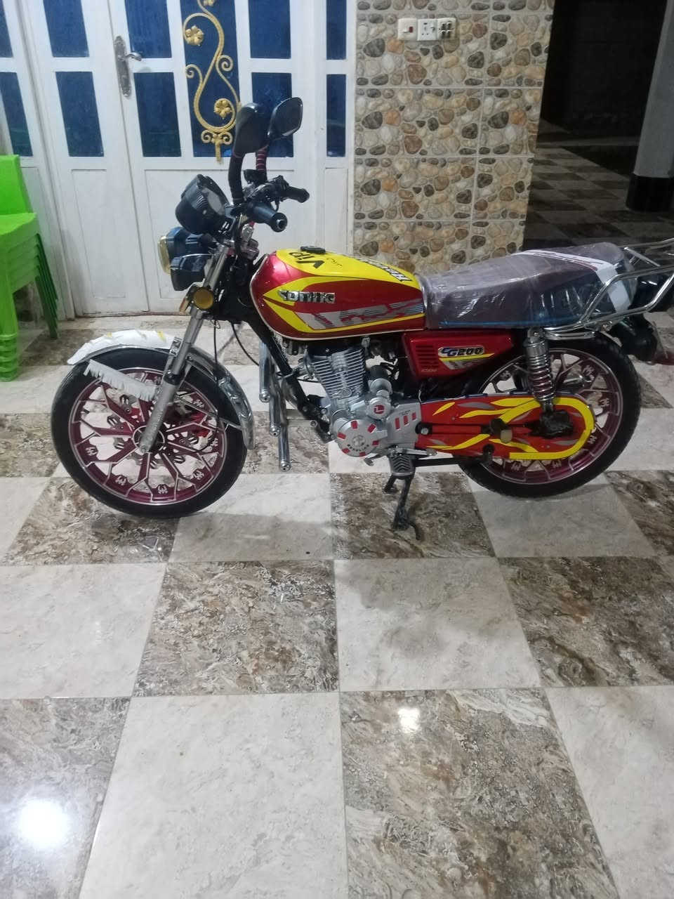 ماطور سيفان 2024 تشغيل بصمه محرك ما مفتوح سعر ٧٥٠ وبي مجال ***********
