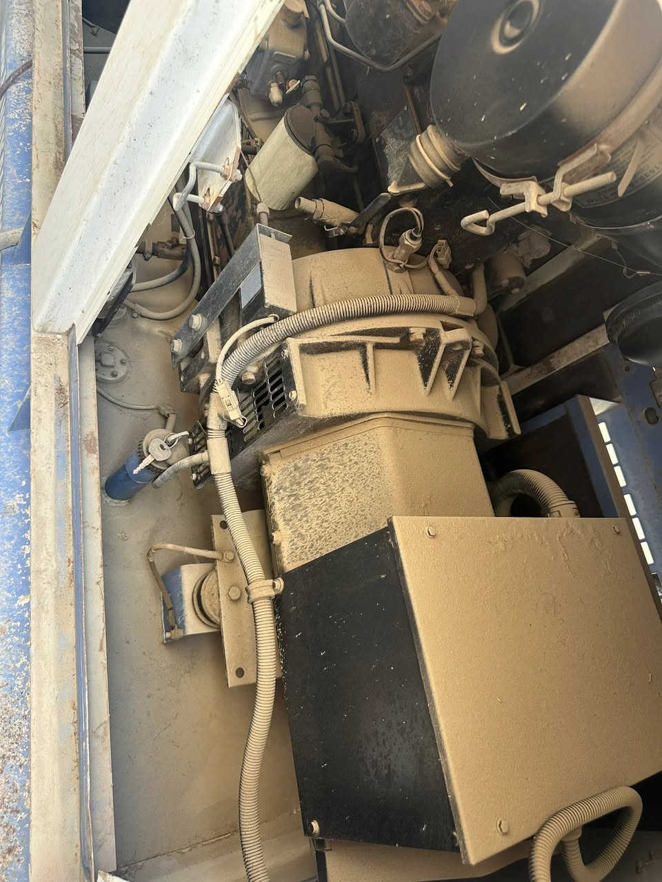 مولده شركة لونكل بور العالميه كاتم اربعه سلندر نظام حديث اخت الزيرو مشتغله اقل من 100 ساعه مكانها كربلاء اللأستفسار الاتصال ***********

