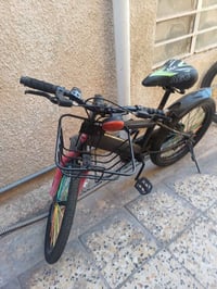 بايسكل للبيع حجم 20 المكان بغداد البياع  السعر 45 الف للاتصال 07710114...