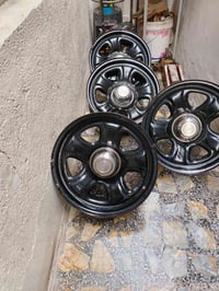 تخم ويل حجم 18 بوليسي جارجر السعر فقل 400 الف  علمن طوس عاديه وليس اصل...