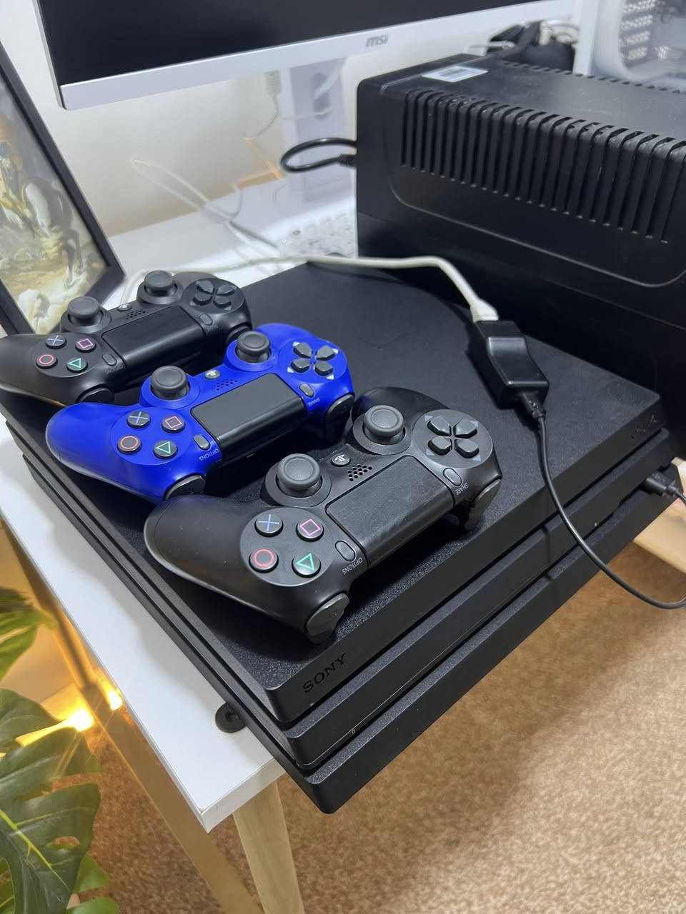 بلي 4برو مهكر
الذاكره 1تيرا 
نضيف 98‎%‎ممفتوح ابد 
بيه 12لعبه تقريبا 
بلاضافه الى 3جويستك 
وUBS
السعر 325الف


**إذا كنت صاحب هذا الإعلان وتريد حذفه لأي سبب، رجاءا أرسل رسالة إلى الدعم الفني**