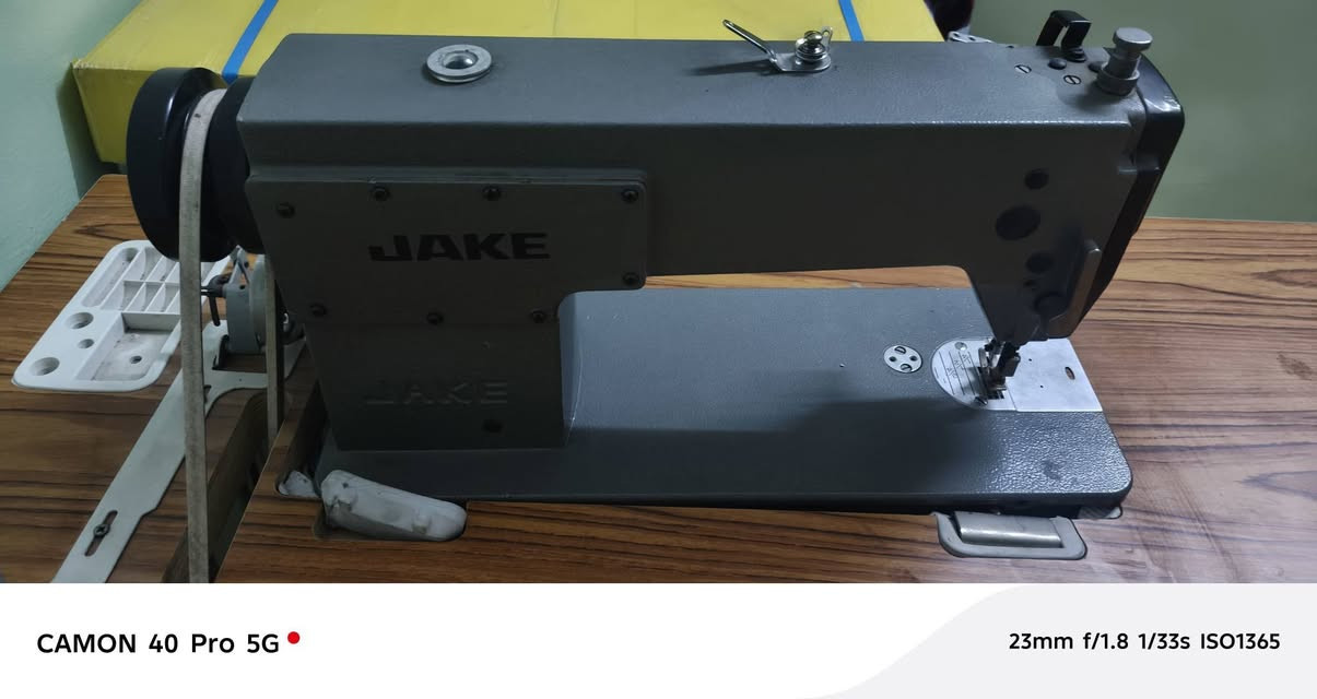 السلام عليكم مكينه مال خياطه للبيع شرط مامشتغله جديده ***********0
