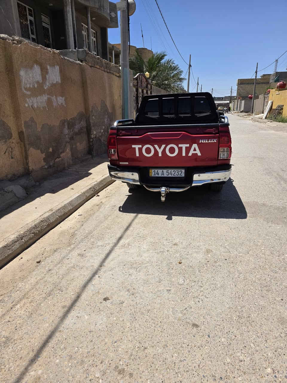 السلام عليكم
للبيع بيكم فلاونزا هايلوكس 
موديل ٢٠١٨ سياره جديده 
مكفوله من الصبغ والضربه 
ما عدا شخط مبين بالسونار 
كير ومكينه مكفولات 
تبريد ثلج تخم تاير
رقم جديد سنويه جديده 
باسمي تحويل وين ما تريد
السعر ٢٠٥ وبيه مجال
للاستفسار ***********
***********
