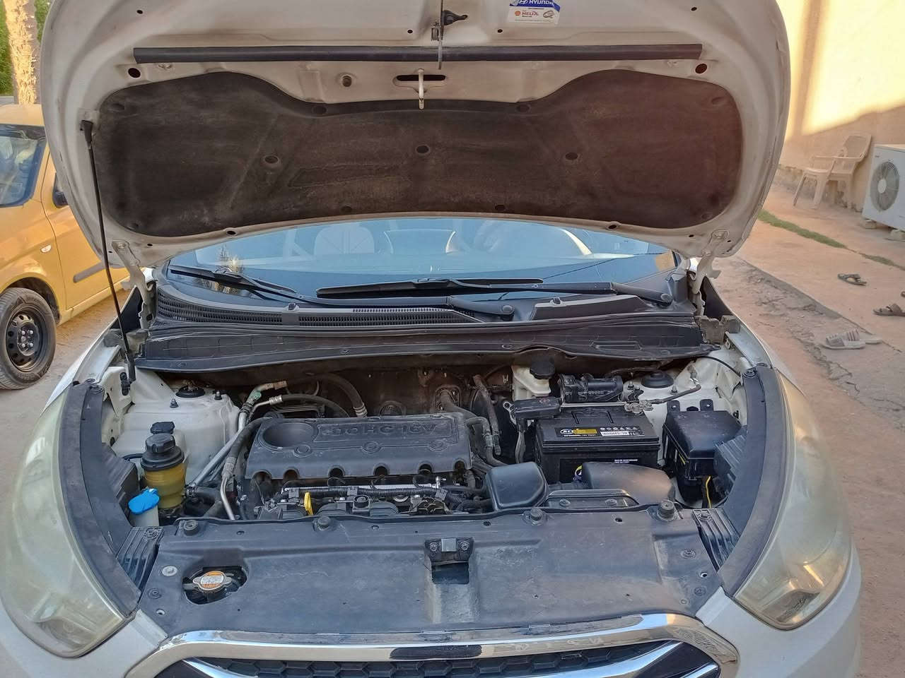 سلام عليكم توسان خليجي 2012 نص فول مكفوله بدون حادث بيهه ريع لبنيد مكشر عنوان كربلاء  سعر 145 وبيهه مجال للاستفسار ***********
