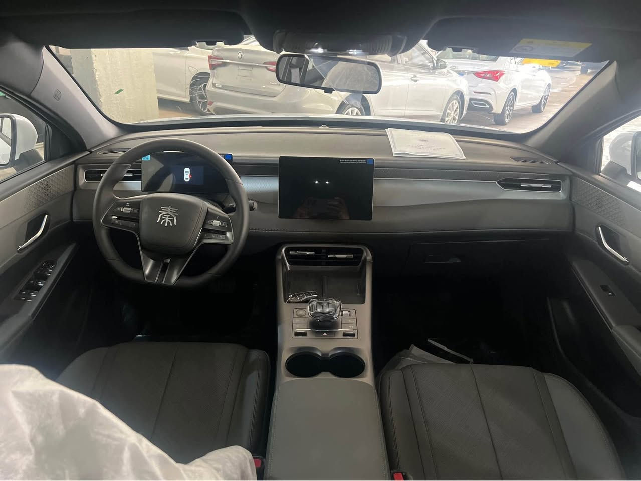 byd کوین پلەس 

٢٠٢٥ سفر کم ناو زەیتونی 

١٢٠$ 

کامل ئەشیای لەگەڵە بۆیاخ تەنک چاڵ و شوختیش بە شەرت 

***********
