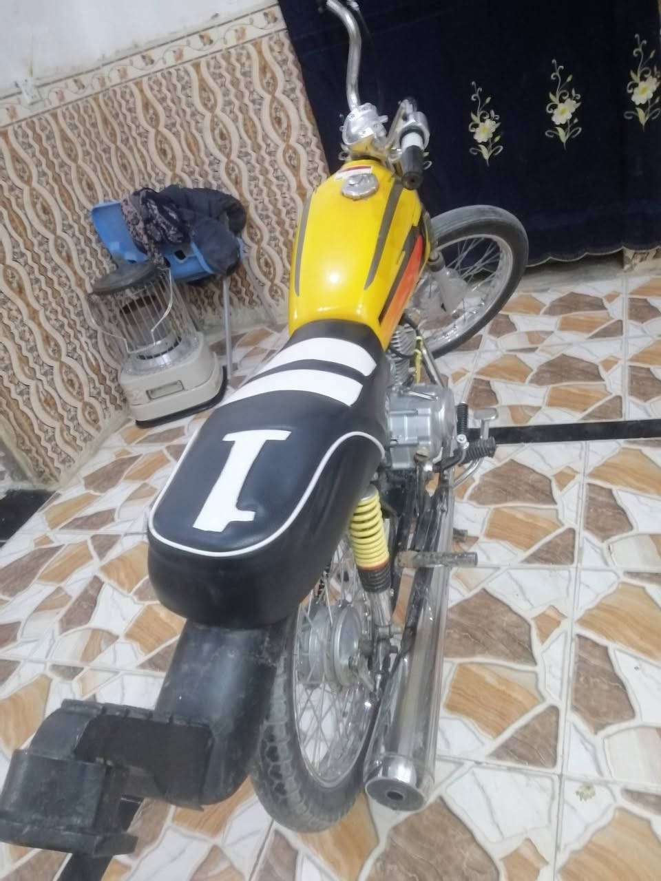 السلام عليكم اربعه كير للبيع شاصي 12 مكينه 22 ***********
