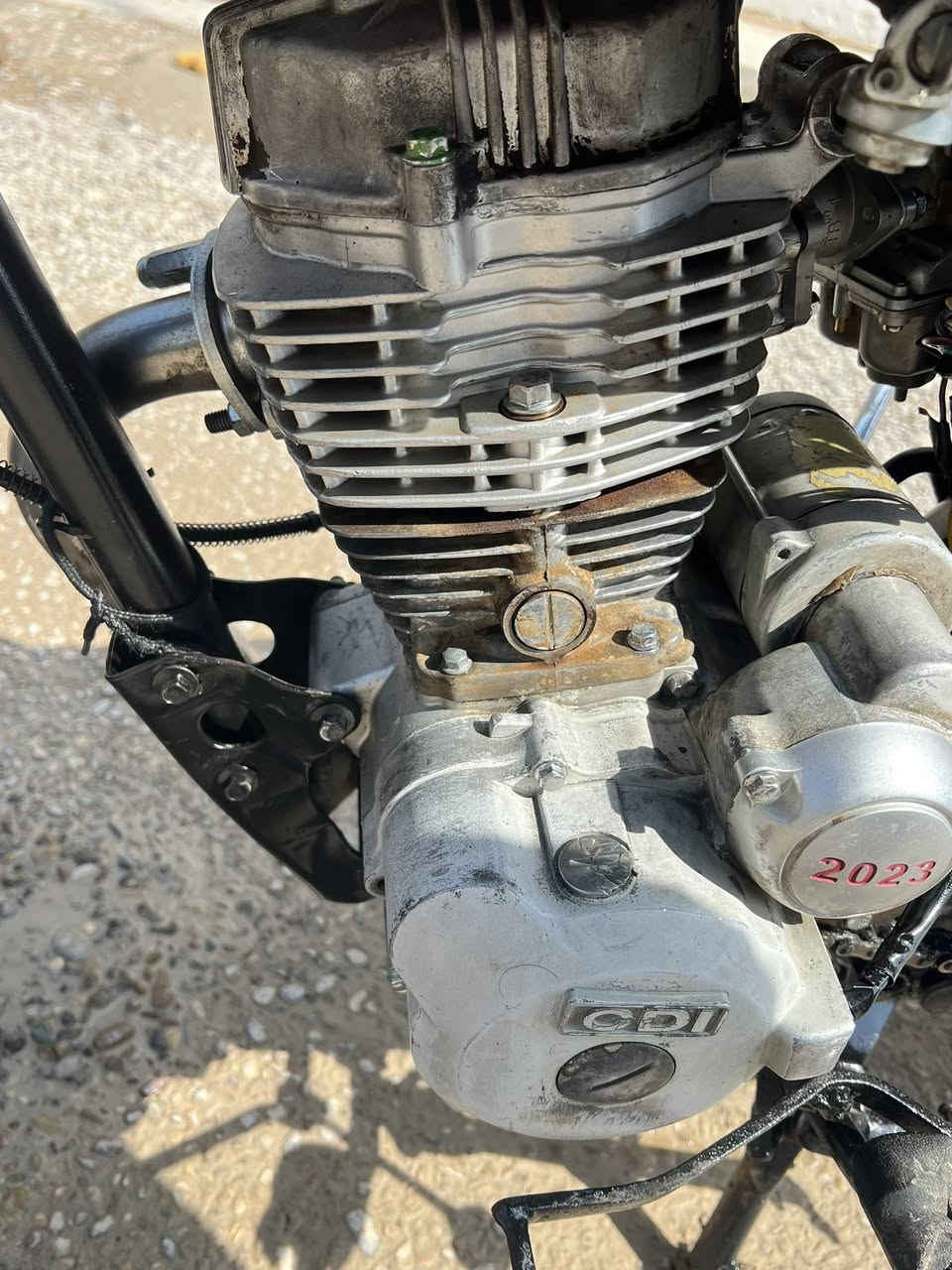 السلام عليكم شباب دراجه للبيع  لا صرف ولا بخار. موديل2014  سعراها 130 وبيها مجال الشراي يتصل ***********
