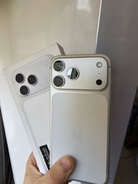 17برو ماكس سلفر ايسم بطارية100 مشحون 60 مرة ذاكرة 256 كامل ملحقات مراو...