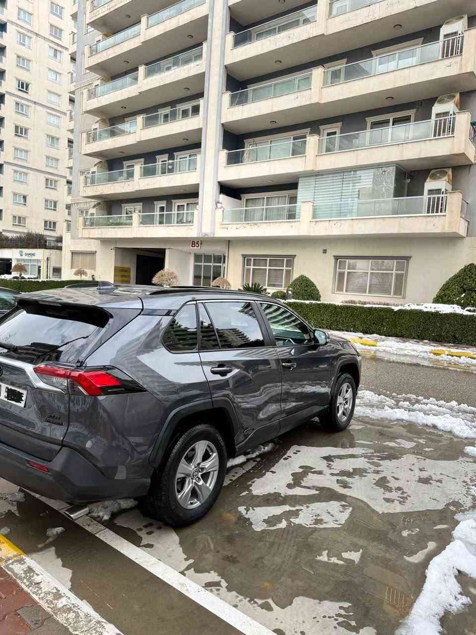 TOYOTA RAV4  HYBRID 2024 XLT
بەسمە سڵاید ئاوێنەڕادار ڕاداری پێشەوە سنوق جەگ وشەق شاشەگەورەو کامێرە لەمس سوکان هیتەر کوشن هیتەر 3مۆدی لێخوڕین خەتی جادە لایت پێشو دوا لید ئۆتۆ فوول ئۆتۆ دەبڵ ئەکسل ویل کرۆم کوشن کارەبا برێک بەسمە ئۆتۆهۆڵد گێچ ئەلکترۆن زۆرمواسەفاتی تر یەکپارچە بۆیاخ دواوە      ***********
وەتیئەپ ڤایبەر السليمانية, العراق
