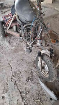 ماكس عدله • محور ثلاث اطارات • بغداد