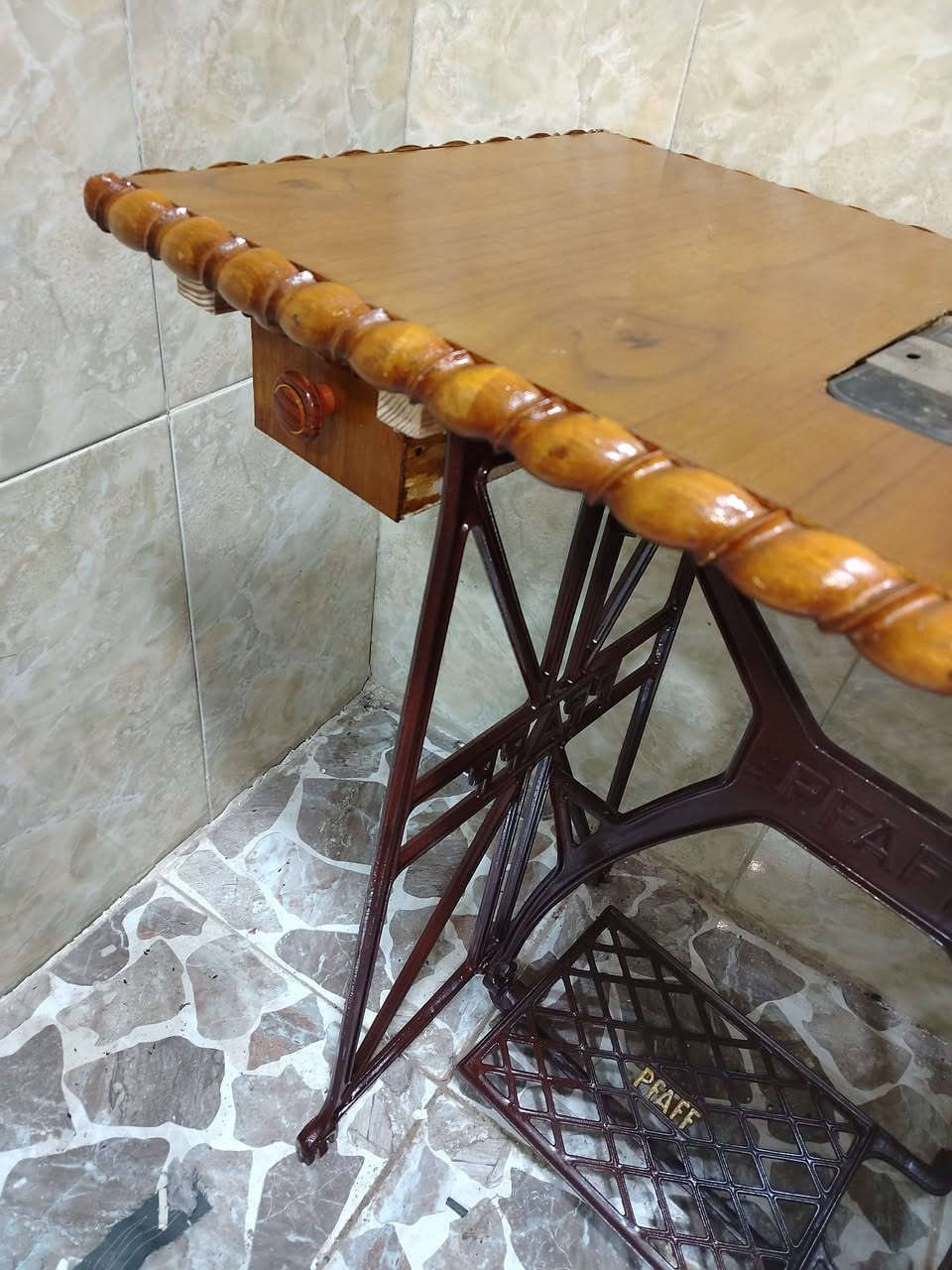 مكينه فراشه ألماني بفاف PFFAF الاصليه مع ميزها الأصلي انتيكه للبيع


**إذا كنت صاحب هذا الإعلان وتريد حذفه لأي سبب، رجاءا أرسل رسالة إلى الدعم الفني**