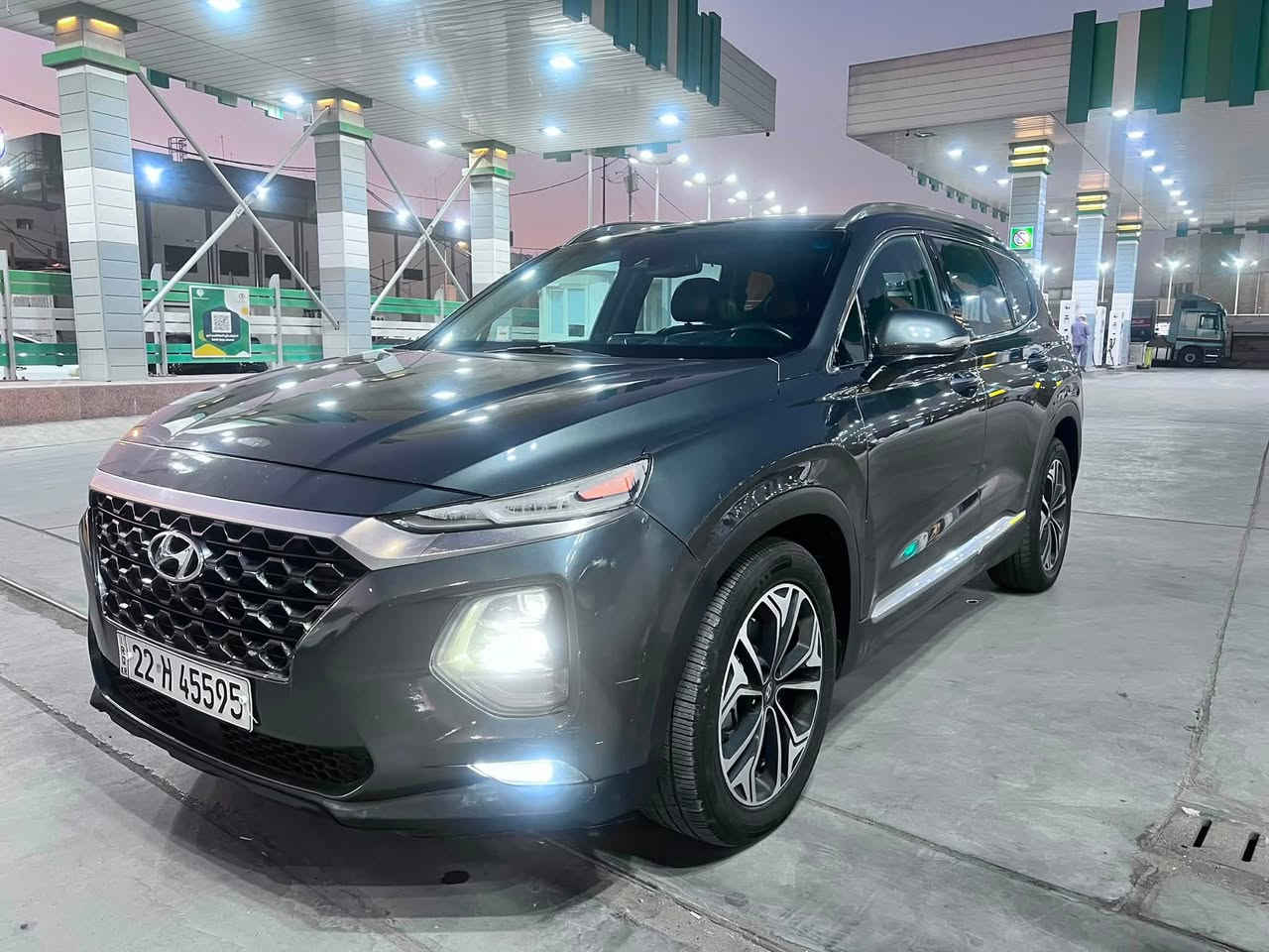 سلام عليكم سنتافي وادر امريكي موديل 2019 (((((السعر148)))))حادثه الجاملغ الايسره الإمامي والباب السايق دواخل مكفوله السياره فول 1/1 خمس. كامرات/رادار امامي وخلفي/توقيف ذاتي/سايد بريك كهربائي/ كامرات في المرايه/حساس امامي وخلفي/ عداد في الجامه الاماميه/بصمه/بصمة أبواب/صندوق كهرباء/ بنراما /كشنات جلد +تدفئه تبريد+كهرباء/تشغيل عن بعد/ في ايبي السياره لمتدد/ مكفوله ماعده قطعتين حادثه والباقي مكفول لغود شواصي كفاله حوض كفاله/محرك كير كفاله 2400 محرك /خير من الله السياره مابيه اي نقص //العنوان بغداد الحبيبيه 
اللاستفسار ***********
