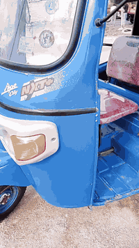 السلام عليكم بياجو 22 رقم وسنويه مكينه مكفوله بس ولفات بدي نضيف تخم تاير دحكات خفيفة كهربائيات كلهه شغاله شرط التحويل بصره حي الحسين. 4500 بيهه مجال. *********** وات ساب. والناس موجود
