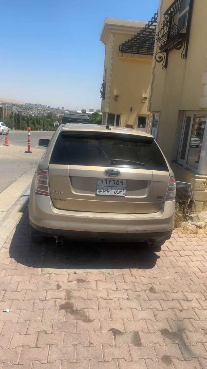 فورد ئیدج ٢٠٠٧  
٣ پارچە بویاخ بی ناو گرتن 
پیشو دوای کە پسە 
مە کینە ی تازە ی ئە وروپی لە سە رە 
٦ بستون 
بی کال بونە وە 
تە برید ساردو گە رم لە سە ر سویچ 
٧٨ گە لاو مە عامە لە 
سە نە وی ٤ مانگە بە سە ر چوە 
١٤ گە لا خە رامە ی لە سە رە دوای مە عامە لە بوتی ئە برم 
*********** السليمانية, العراق
