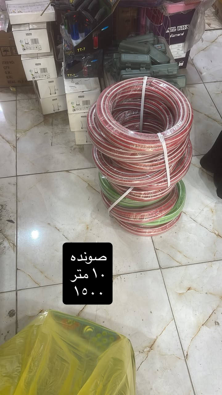 السلام عليكم
مدير الاكروب المحترم 
من كلشي وكلاشي عروض رهيبه تلكوه يمي 

شارع الاسواق قرب أسواق القمر داخل الفرع 
بصف موقع مولد 
***********
