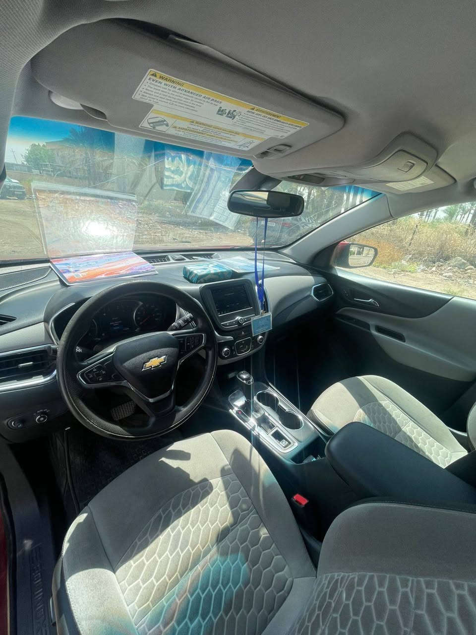 السلام عليكم....عندي سوفرليت كوبنكس لون ماروني مودبل ١٩..حادثها جانبي جاملغ وباب امبدل..ماشية ١٢٠ كم...مواصفات .مري شفط...سايد بريك بصمة..تحكم جهتين...كشن السايق كهرباء...وبعد اهواية مواصفات...رايدها ١٥٥ وبيها مجال...مكان السيارة بغداد.رئاسة العبيدي...وهذا رقمي...***********..
