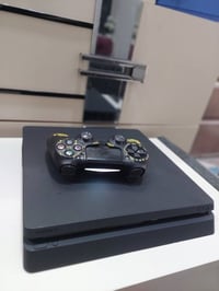 بلي ٤ سلم مهكر ذاكرة واحد تيرة جوستك اصليةالسعر٢٢٥ وبي مجال مستعجل  ال...