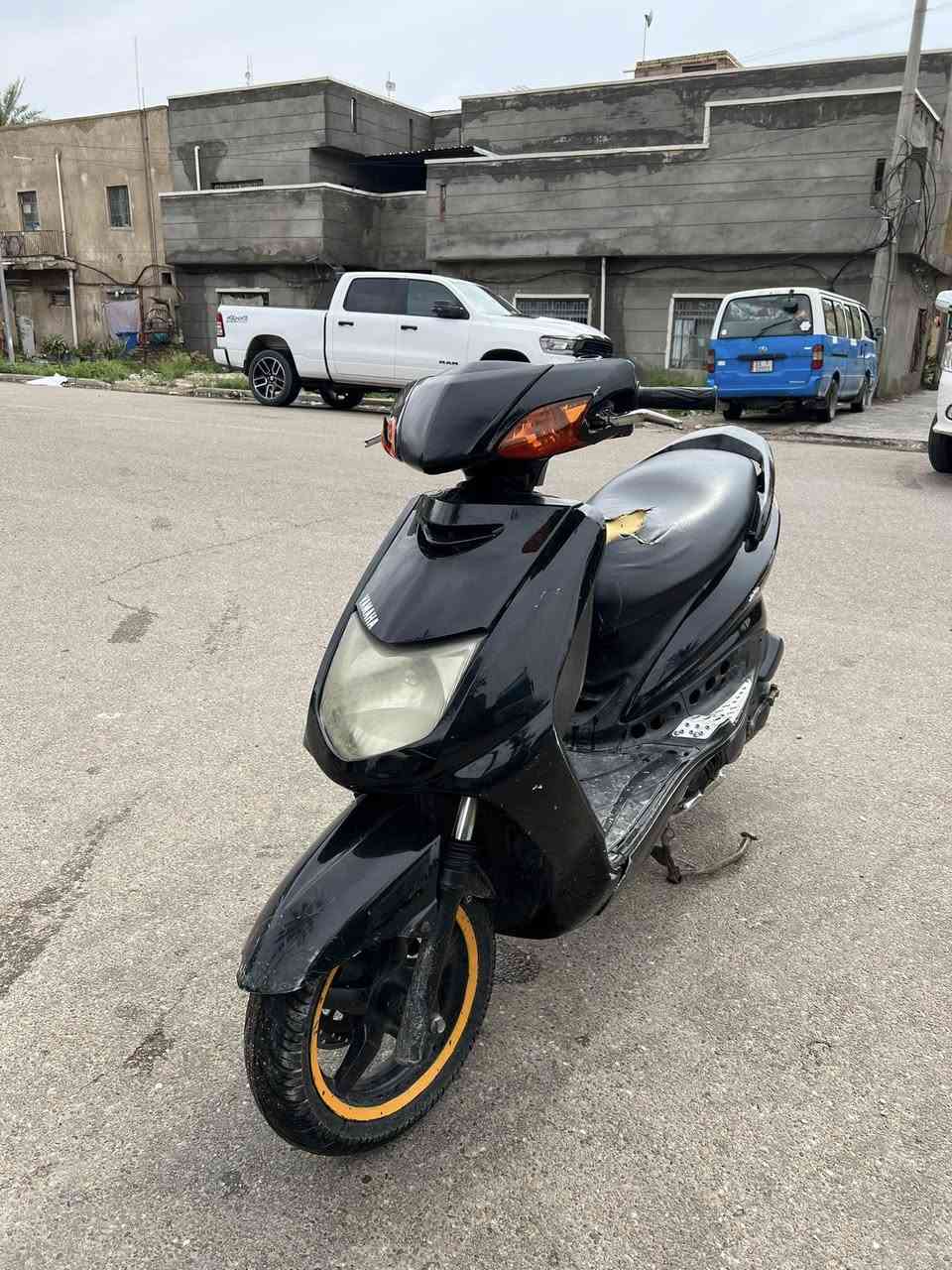 السلام عليكم سكنس نثية كوري الدراجه تشتغل وتمشي ولكهربائيات كلها شغاله بس بيها كرنك سعرها من الاخير 200 الف عنوان بغداد الشعلة ***********
