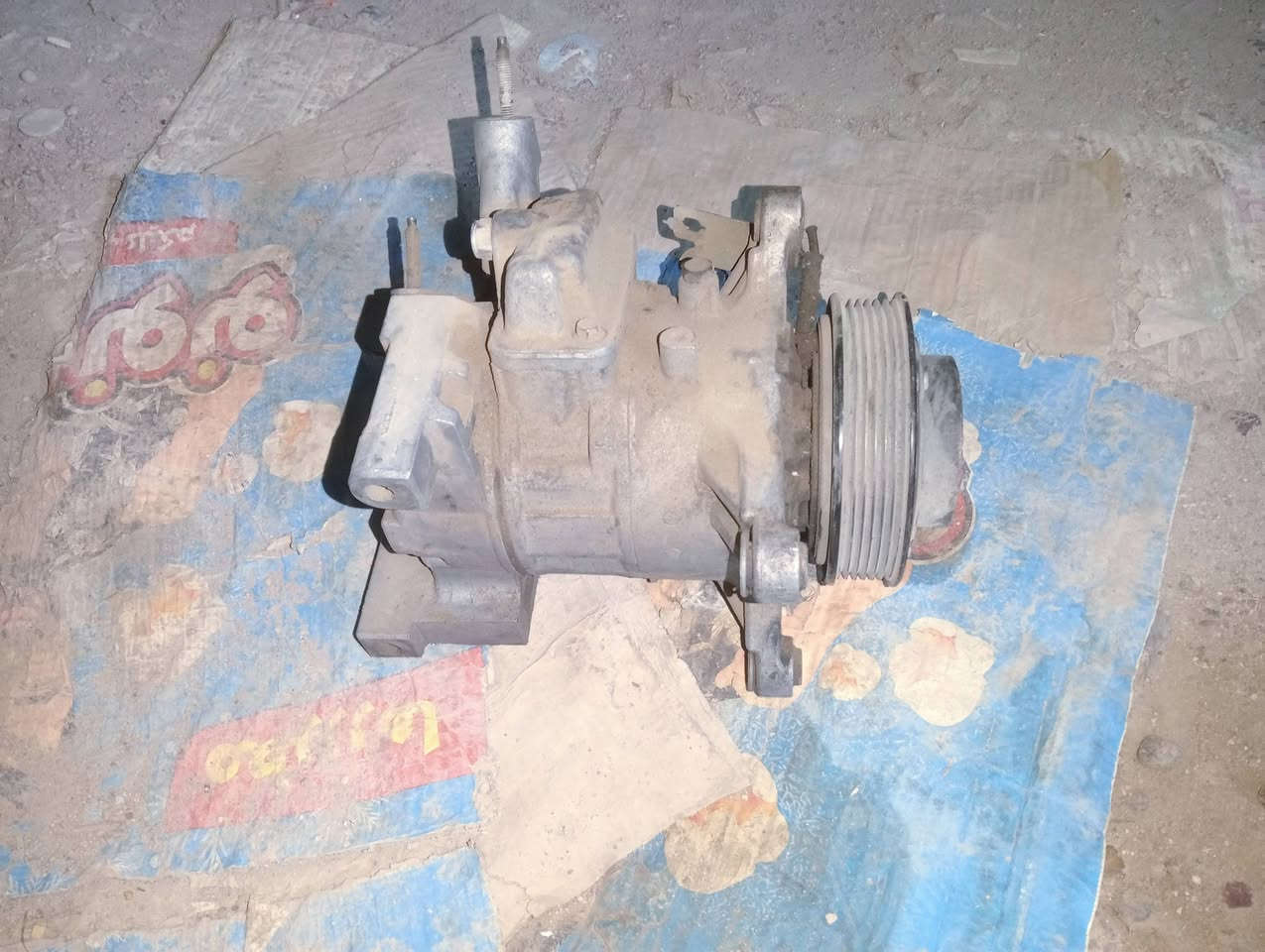 السلام عليكم
غراضه بطه بلادي شرط العمل 
مسطرة نوزلات +تخم عدد 2 نزول
كمبريسر شرط عمل+فج بلادي سياره بطه شرط العمل
للستفسار الانتصال على الرقم
***********
