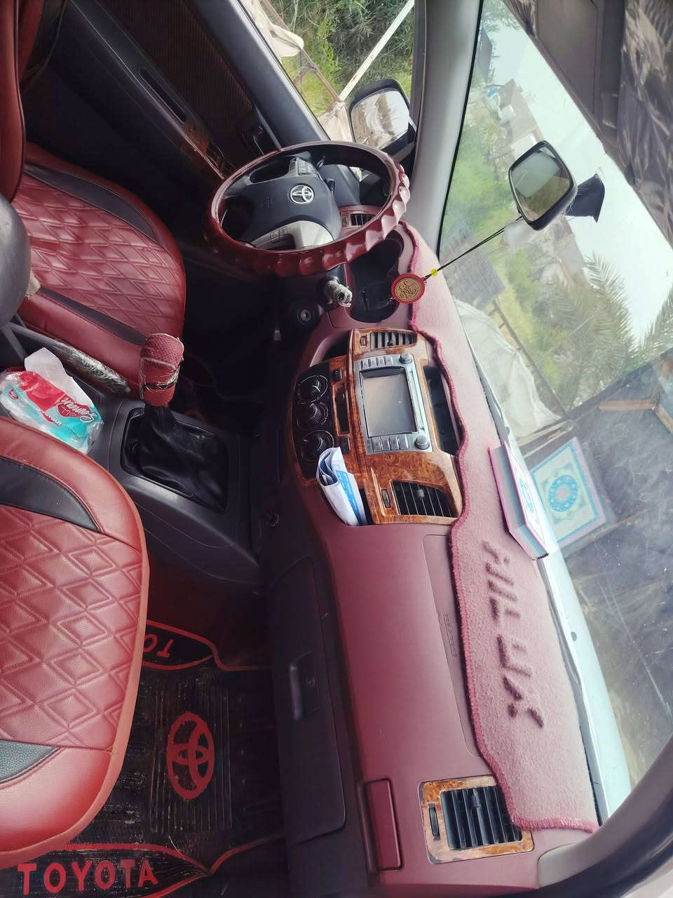 اسلام عليكم هايلوكس للبيع موديل 2012 سياره مكفوله كفاله عامه والسونار موجود رقم السياره ميسان رقم راعيها *********** والعنوان ميسان الكحلاء والشراي يتصل
