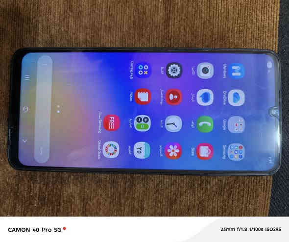 سلام عليكم شباب وبنات تليفون كلكسي سامسونكA05 للبيع لون نيلي ذاكرتة ١٢٨ بطارية ٥٠٠٠ بوبجي ٦٠ فريم جهاز نضيف كلش ومكفول كفاله عامة وبلعافية على الياخذه مكاني بغداد الحرية السعر ٧٥ الشراي يتصل *********** بي واتساب واهلا وسهلا بلجميع
