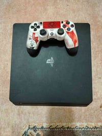 بلايستيشن 4 • جويستيك • نظيف