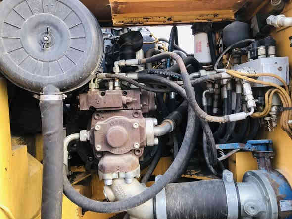 سلام عليكم حفارة لبير  للبيع موديل 2001 مكفول عامة مال شغل مابي نقص للستفسار  ***********
‭***********‬
