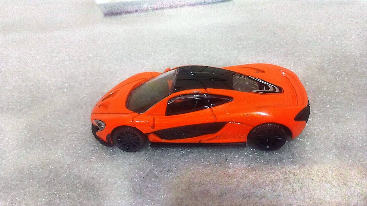 Scale 1/43 
Rastar group original


**إذا كنت صاحب هذا الإعلان وتريد حذفه لأي سبب، رجاءا أرسل رسالة إلى الدعم الفني**