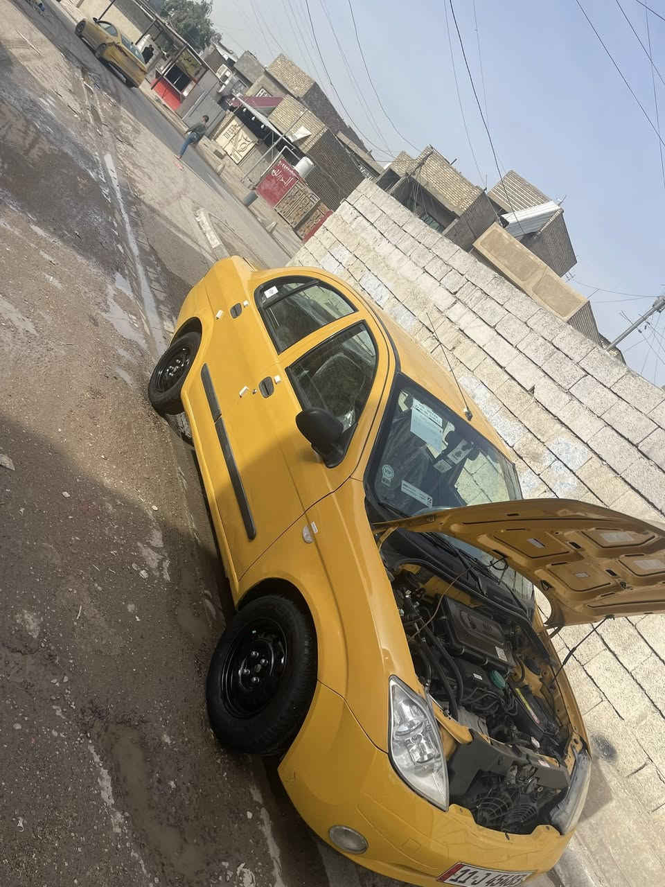 سلام عليكم طيبه ٢٠١٥ مصفره هيئه مكينه كير تبريد كله جديد صدر امامي مكفوله عدا شبر خشم جاملغ سياره احله من صور تحويل مباشر رقم انكليزي جاهزه سياره كبل لشارع رقم ***********
