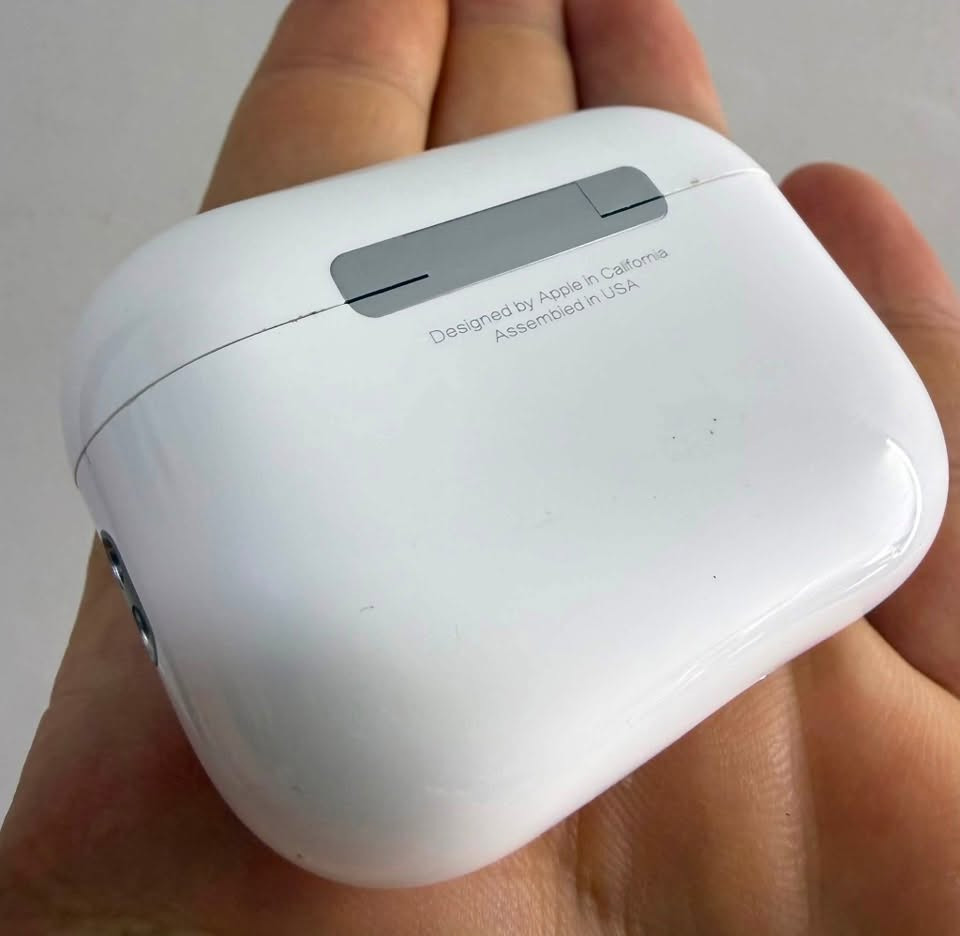 #AIR_PODS_PRO3 الجيل سابع
احدث اصدار من سماعات أبل #اصلية_بالة نظافة 99% . عزل تام للصوت _ امكانية تحديد الموقع 
#تدعم_خاصية_الترجمة #قياس_نبضات_القلب
ميزات جديدة وصوت قوي جدا مع مايكات قوية لتجربة صوت ممتازة {سعر_القطعة 30 الف وتوصيل مجاناً } بيع مستعجل بسبب وصول حاوية جديدة 
للحجز واتساب فقط ***********
