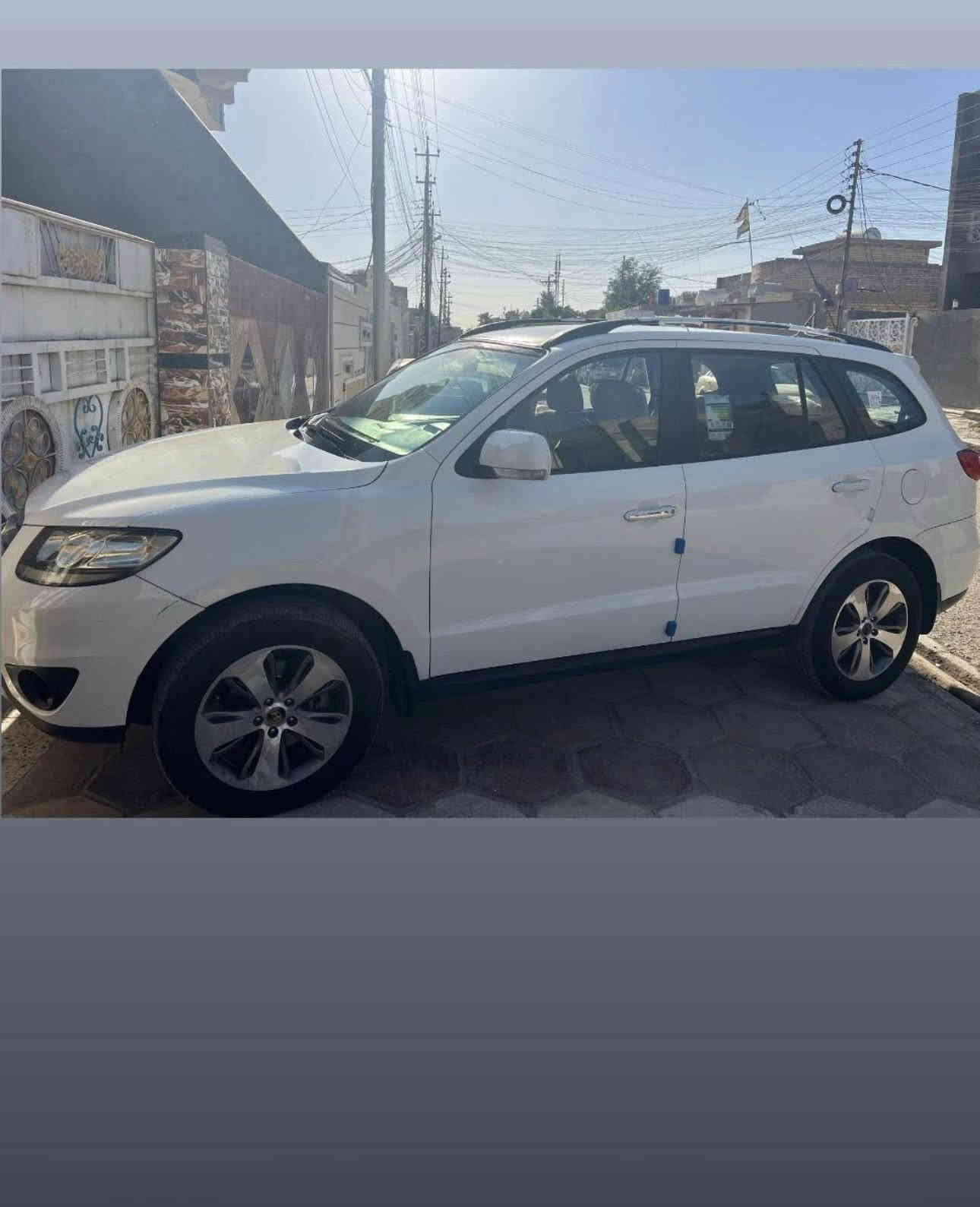 السلام عليكم سنتافيا 2012 خليجي 
ضربتها بالجنطة  بية فقط صبغ  بالجنطة اثر طخة ستوتة

مكينة ٦سلندر 

اشاير بل مري ول مري شفط 

٧راكب 

كامرة خلفية

حساسات 

ماشية ٢٢٠

دك جرس من تعبر 120

تبريد ثلج 

تحكم ستيرن  جهتين 

كير ومحرك  كفالة عامة 

رقم بغداد 

سيارة خير من الله 

سيارة بسمي تحويل ثاني يوم  

السعر (١٦٠) وبيه مجال 

مكان سيارة بغداد 
***********
***********
