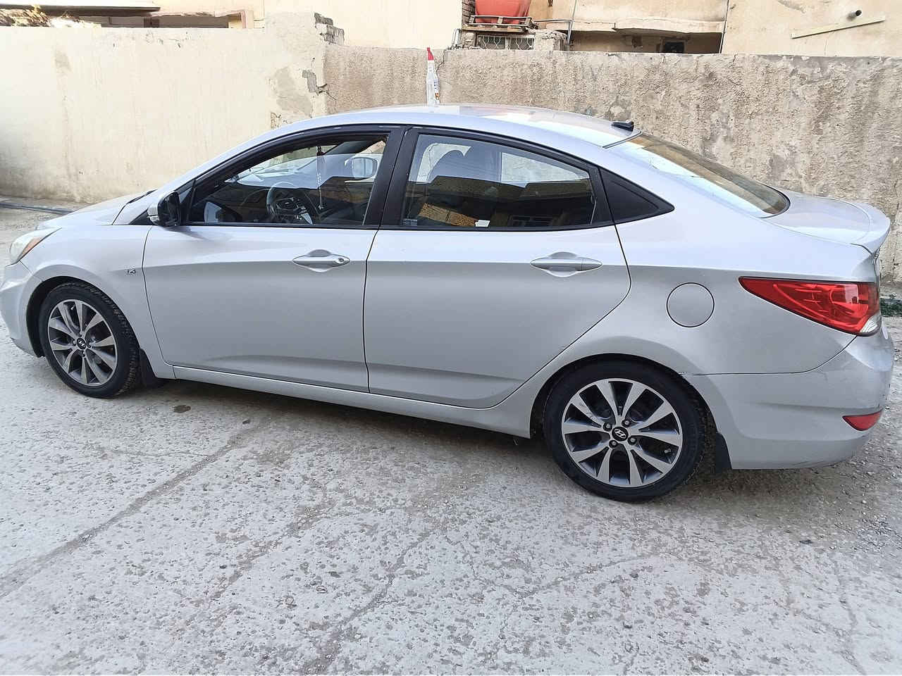 اكسنت موديل 2016 مآل جناي للبيع او مراوس بتكسي حسب القناعه السعر 95 الرقم ***********
