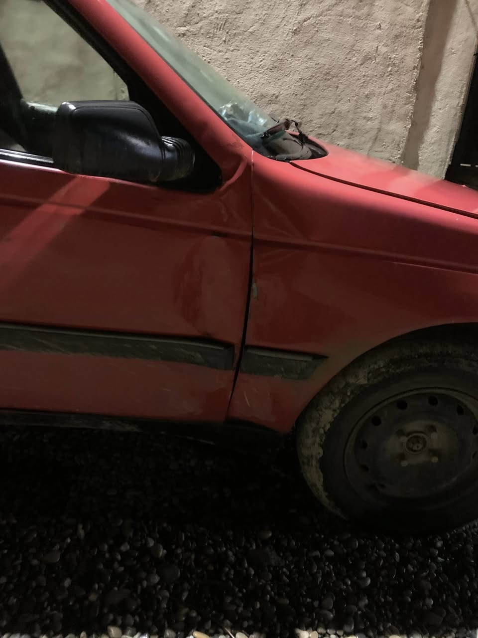 بيجو للبيع 405 فرنسي

موديل 92 

لاصرف ولانفخ محرك معمر 

باتري جديد

سنوية خضرة صاحبها موجود 

كوبون بيها 

السعر16$

للأستفسار 
***********
