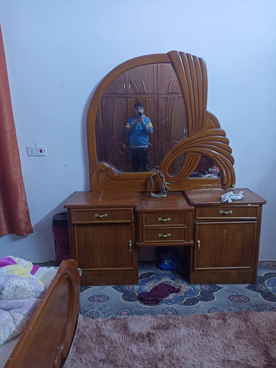 غرفة صاج نضيفة للبيع درجة اوله داخل وخارج صاج الظهر جرجوبة الرقم ***********
