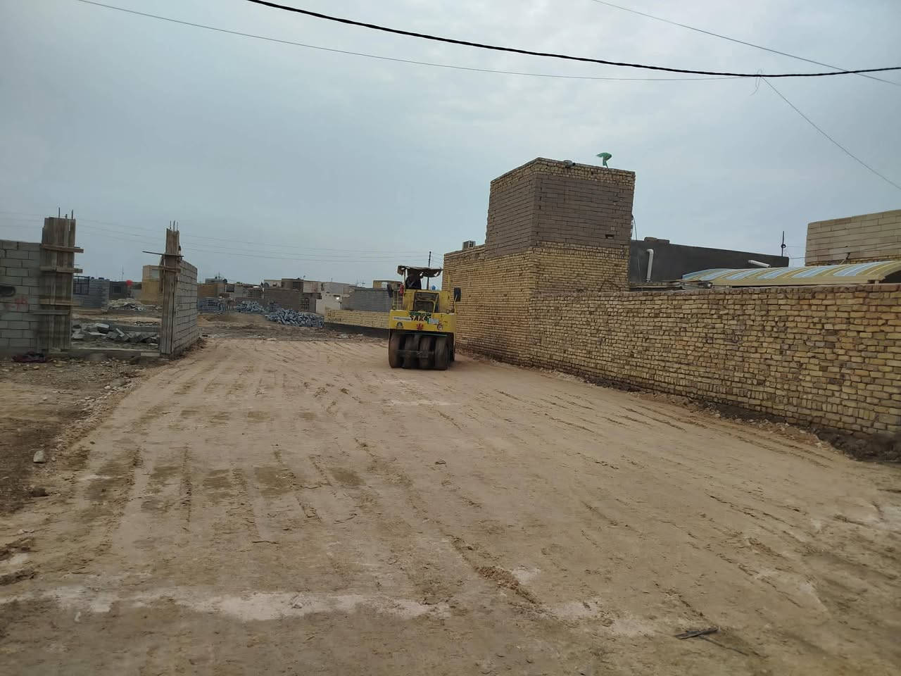 يا الله قطعة زراعي للبيع مساحة 200متر ناحية سديناوية قرب مكتب الغاز كافة الخدمات محدولة وجاهزة للبناء السعر 18للاستفسار ***********
