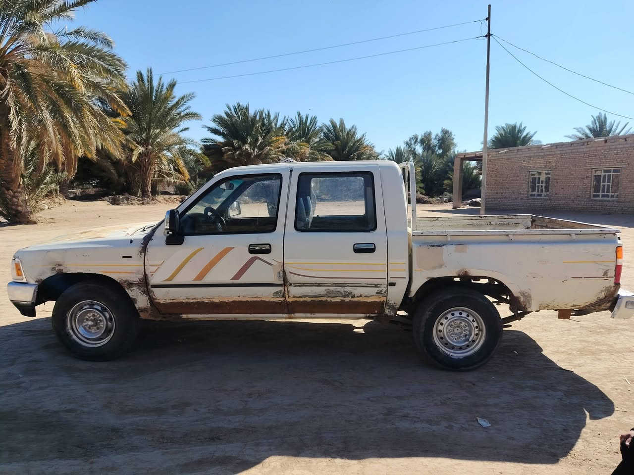 سلام عليكم سياره تيوتاا مديل 93سياره نضيفه مداور ثاني يوم.  الرقم مثنئ  السعر 45 مكان الدوانيه قض الشنافيه  
***********
