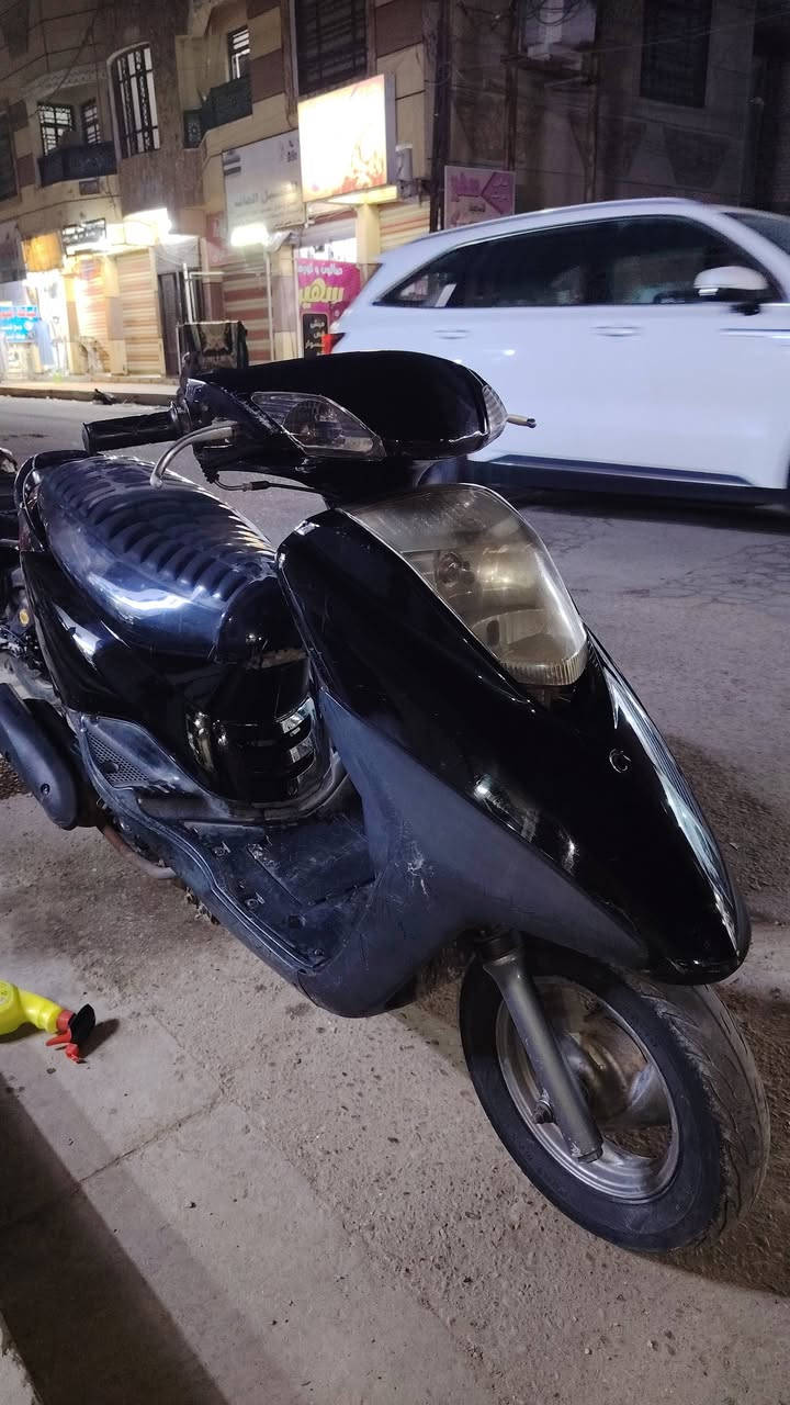 دراجة بريز للبيع
سرعة 140 المكينة بلادية

السعر 490 وبيها مجال بسيط

للاستفسار الاتصال على الرقم ***********
