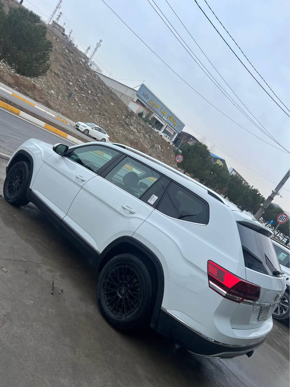 ئةتلةس مودييل  2018  فول فول مواسةفات 6 بستن كلينه سةيارةكة دةفروشم و كورينةوةش دةكةم لةكةل ئةفةلوني 2011 و 2012 سوران, أربيل


**إذا كنت صاحب هذا الإعلان وتريد حذفه لأي سبب، رجاءا أرسل رسالة إلى الدعم الفني**