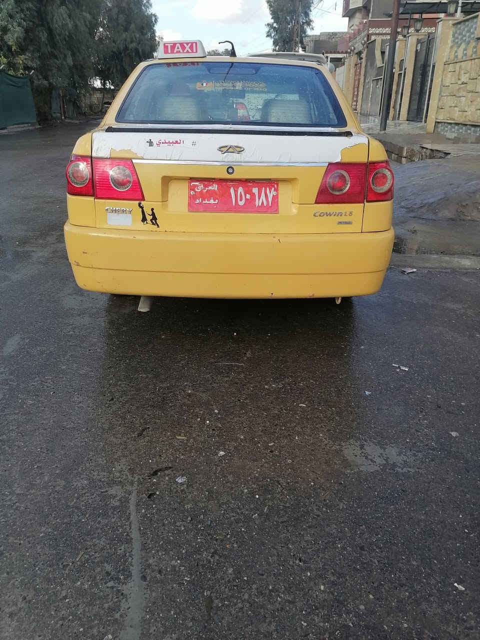 كوين 2011 رقم بغداد احمر 
مكينه وكير شرط كابون بانزين 
الهيئه عل مشتري

السعر 17 / ***********
