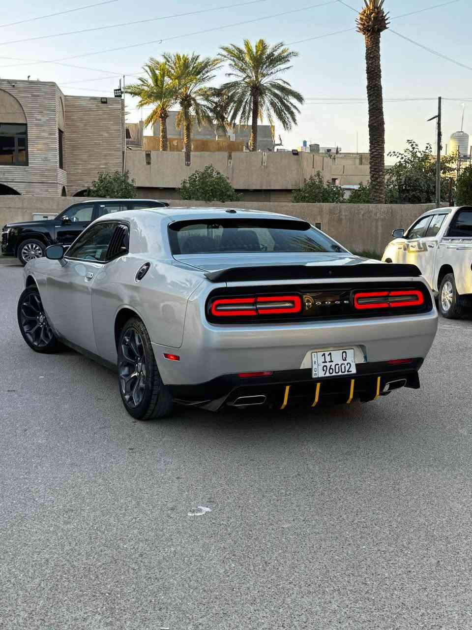 سلام عليكم 
دوج جالنجر 2023 sxt لاست كول
مكينة3600
حادث خلفي وجالمغ امامي 
بدون ايرباك
ماشية 30 الف حقيقي
السيارة جديدة بوضعية الشركة 
السعر 185$
*********** بغداد, العراق
