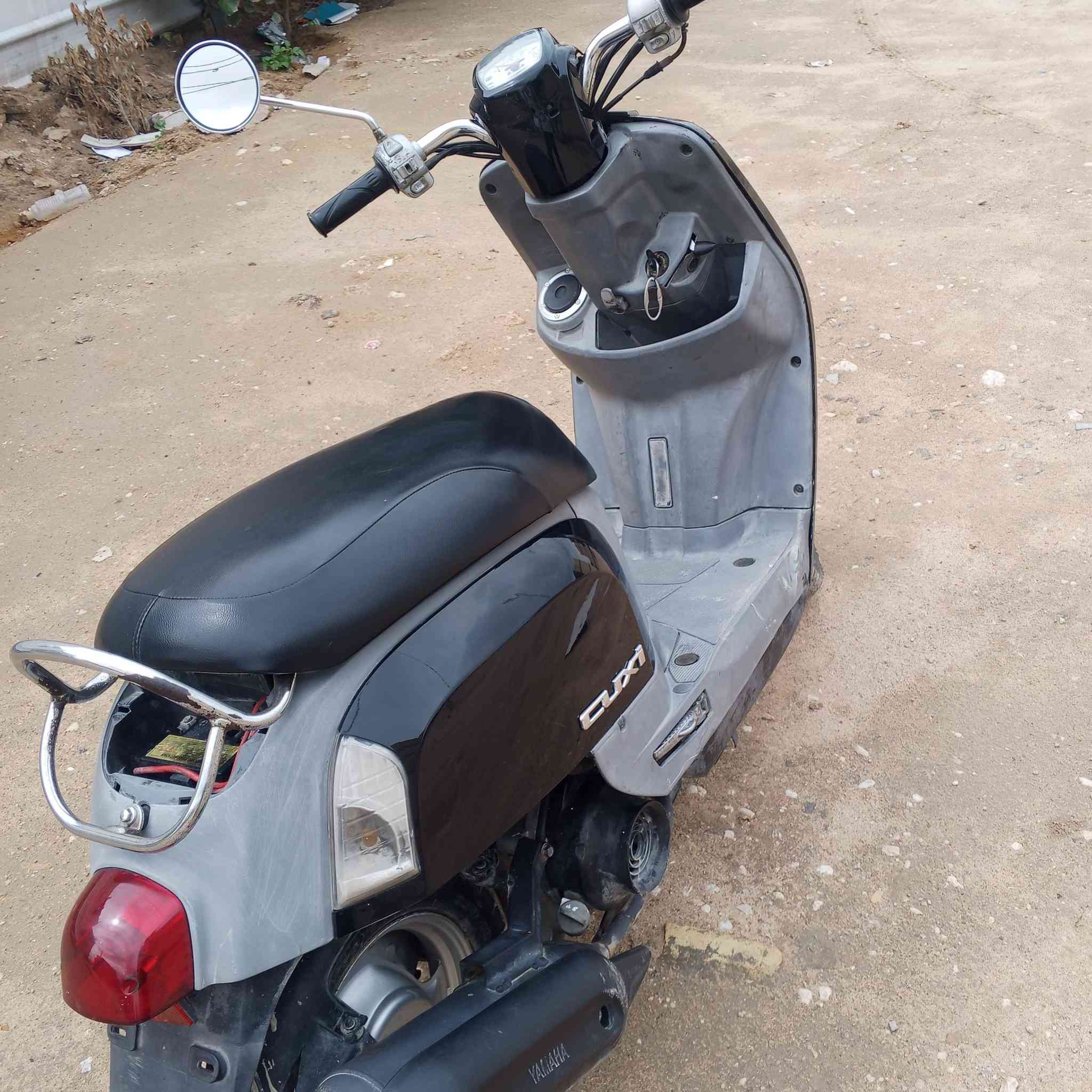 سلام عليكم
بوليس للبيع دراجه بلاديه ما مفتوحه وصلها موجود صار 6 اشهر طالع من المعرض السعر 950 للتواصل ***********/***********
