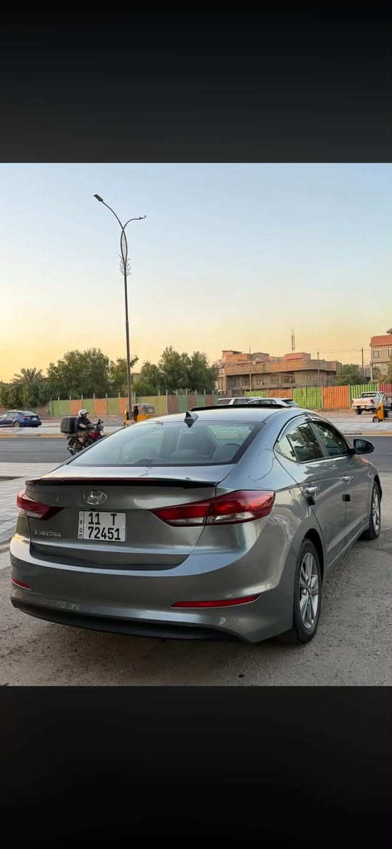لانتره موديل ١٨ وارد امريكي
فول مواصفات رقم بغداد باسمي سنويه وهزه البارحه سويتهن 
سياره خير من الله 
بصمه ابواب 
بصمه جنطه 
اشاير ترحيب 
فتحه بل سقف 
لايت زنون ناصي 
عدي سونار بل سياره قبل اربع ايام مسوي 
سياره ليبل واحد بنيد مصبوغ جاملغ خلفي و جنطه حادث امريكه بل جنطه بس مو قوي 
مكان سياره الدوره هور رجب ***********
