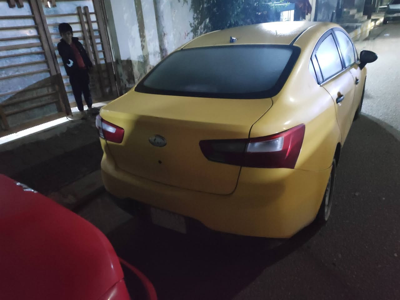 السلام عليكم كيا ريو موديل 13مكينه وكير مكفولات سونار موجود رقم مثنئ السيارة بديوانيه هذا الرقم ***********
