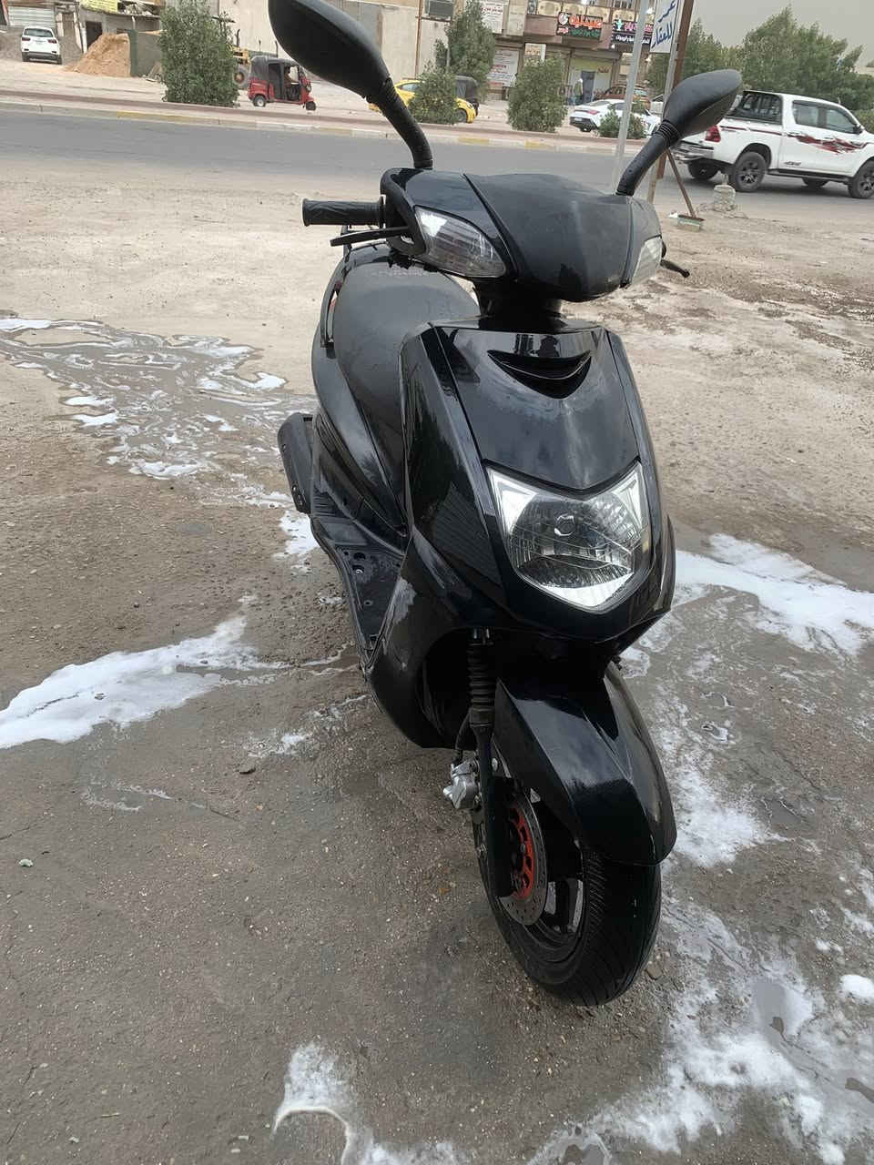 سلام عليكم دراجه سكنس  نثيه دراجه نضيفه  مكينه مامفتوحه ماخذيه رمبه  مكاني بغداد البياع شعداء سعر ٦٠٠ وبيه مجال قليل رقم العاتف ***********
