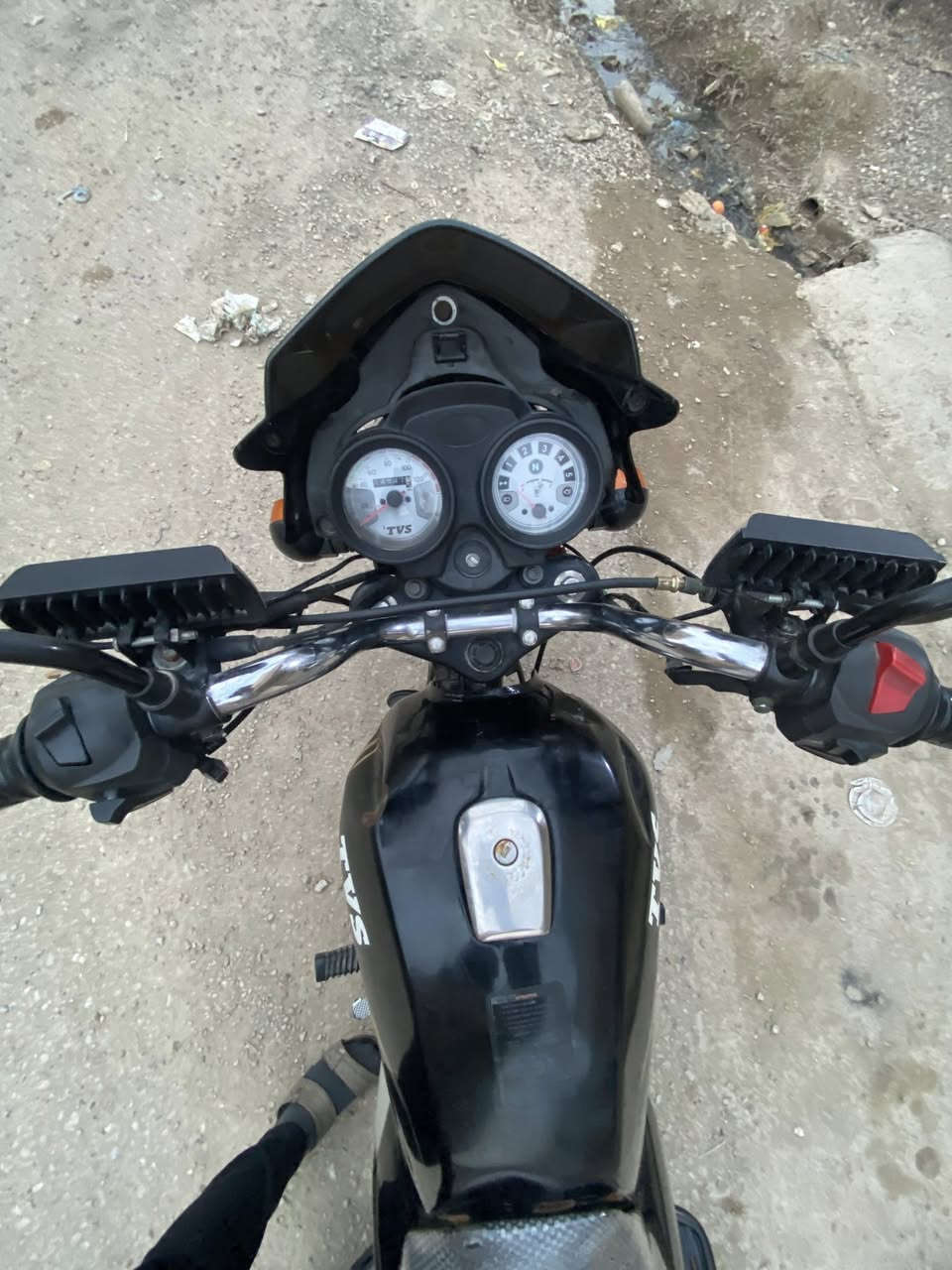 السلام عليكم دراجة tvs هندي 5 كير موديل 2021 اوراق كاملة نضافة خير من الله السعر 850 الف المكان ديالى المقدادية للاستفسار اكثر الاتصال ***********
