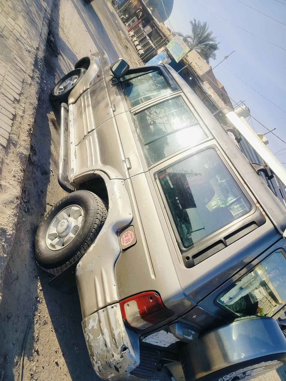 السلام عليكم من رخصه الأدمن كالوبر موديل 98 رقم بغداد مكينه وكير كاز نضيفات تخم تاير  كهربائيات شغاله دواخل نضيفه 
السعر 30 وبيه مجال 
مكان السيارة بابل الحمزه الغربي 
موبايل ***********
***********
