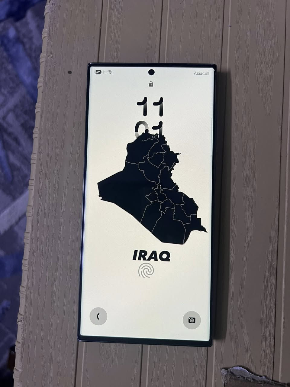 S23 الترا
ياباني ذاكره 256 نضيف مكفول من كلشي بي بس شخط مال لمس على الكلاس موضح بال صوره خفيف ما ماثر مو فطر ب الكلاس شخط بس شخط و هاي للامانه كدام رب العالمين لازم اكولها 
السعر 675 و بي مجال 
مكاني بغداد الزعفرانية للتواصل ***********
