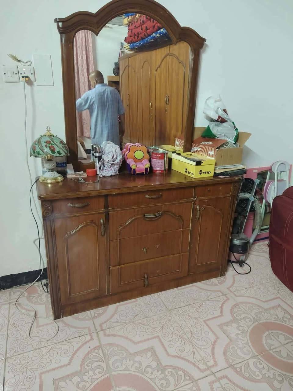 غرفه صاج اولي تكمه السعر النهائي 400 الف
للاستفسار الاتصال على الرقم ***********
