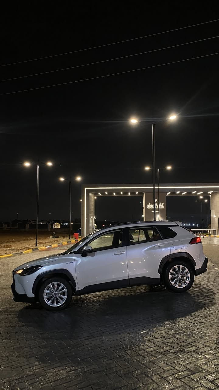 خليجي وبسعر بلاش !! 🔥🔥
السلام عليكم - كورولا كروس هايبرد شركة جيهان اربيل
موديل 2022 - بدون صبغ فقط جاملغ امامي معدل بارد وبيها pdr بسيط وتكحيل .
الممشى 162,000km الف كم ، وقابل للزيادة 📈
1. هايبرد بانزين + كهرباء اقتصادي جداً🔋.
2. شاشة وسطية لمس ✔️
3. كاميرا خلفية 
4. أضاءة led أمامية وخلفية
5. تحكم ستيرن متعدد الوضائف 
6. مثبت سرعة
7. نظام مراقبة ضغط الأطارات
8. بصمة دخول ذكي
9. فتحة سقف 
10. درايڤ مود 
11. ABS + ESP ❄️
گير مكينة حدادية كله بشرط 
مرقمة اربيل جاهز وكامل سنوية بأسم صاحبها تحويل مباشر .
السعر المطلوب : 172$ ورقة وبيها مجال 
عنوان السيارة : اربيل 
رقم صاحبها : ***********
